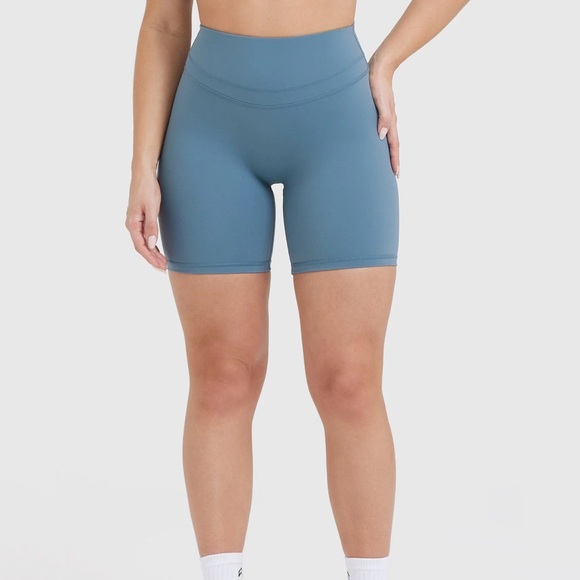 Unified Shorts - Picture 2 of 5